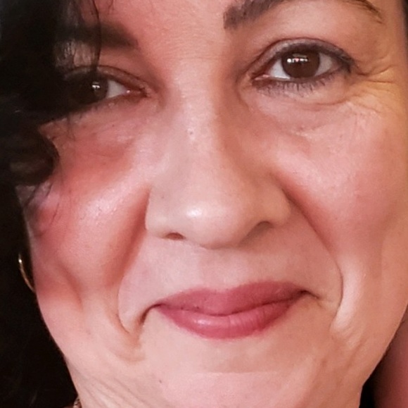 Meet your Posher, Maria - Picture 1 of 1